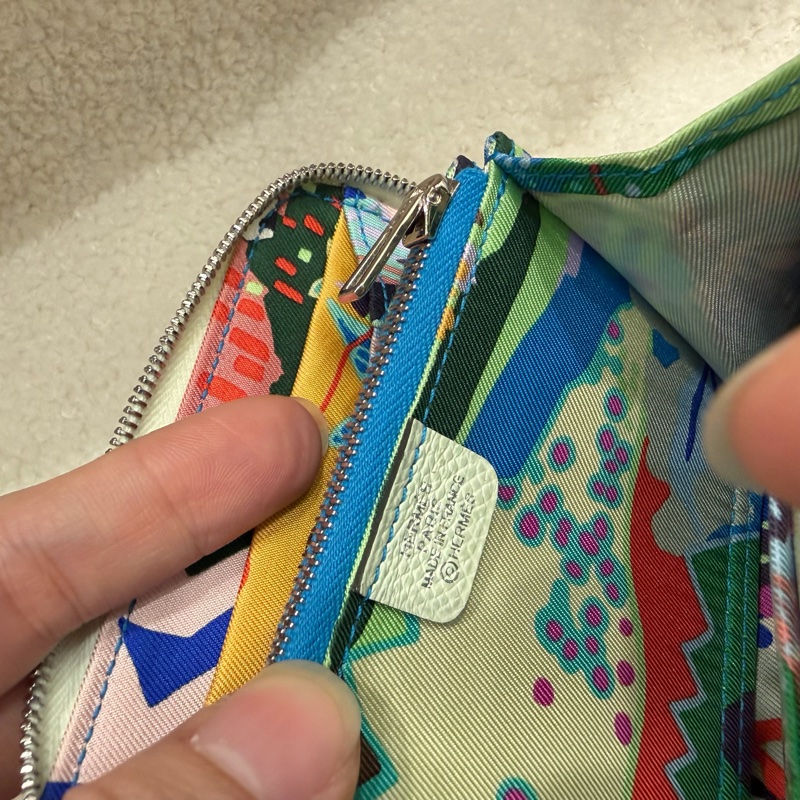 Hermes 愛馬仕 自由之城 狗來富 絲巾短夾 氣泡綠-8