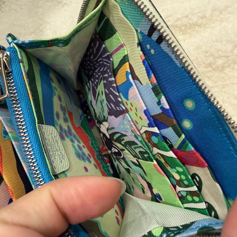 Hermes 愛馬仕 自由之城 狗來富 絲巾短夾 氣泡綠-12