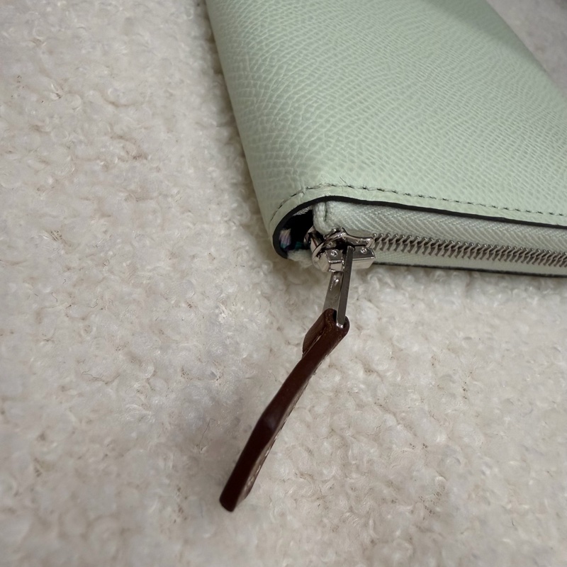 Hermes 愛馬仕 自由之城 狗來富 絲巾短夾 氣泡綠-25