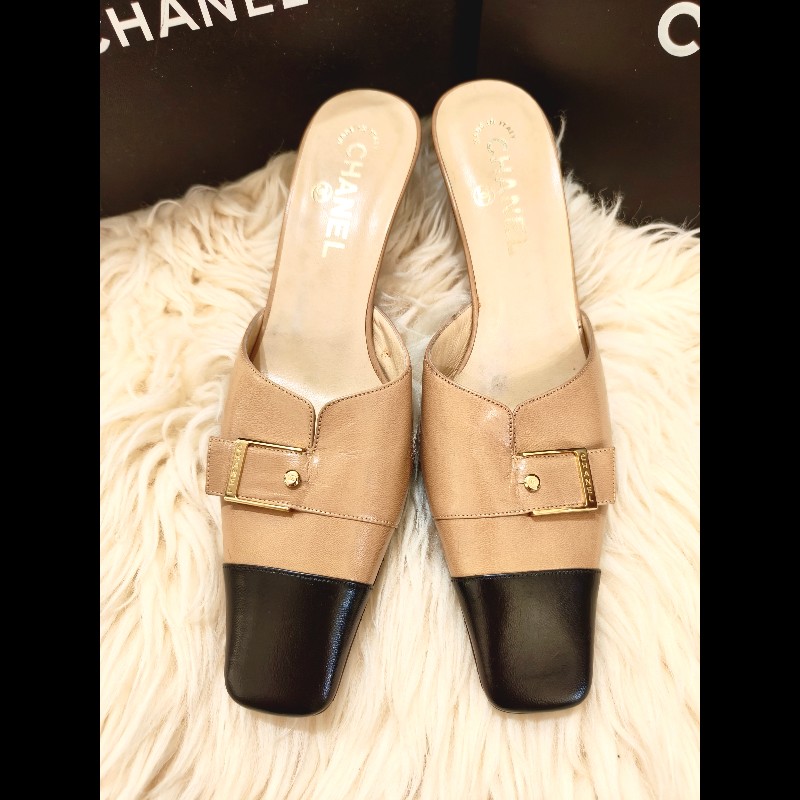 Chanel方頭拼色露跟鞋-5