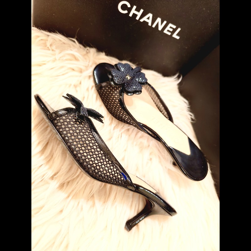Chanel 小雙C幸運草網織中跟涼鞋-9