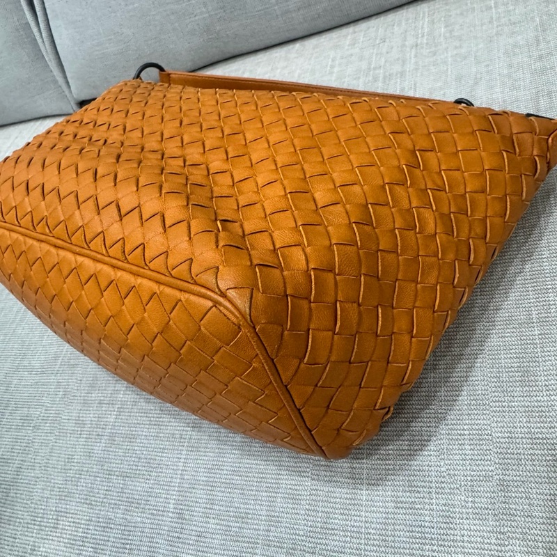 BV 全皮編織手提包 腋下包 飯盒包-9