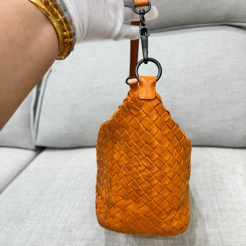 BV 全皮編織手提包 腋下包 飯盒包-35