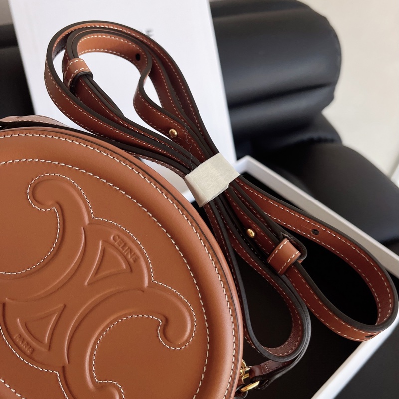 【近新閒置品】Celine 凱旋門月餅包 CUIR TRIOMPHE光滑牛皮美拉德單肩斜挎包-6