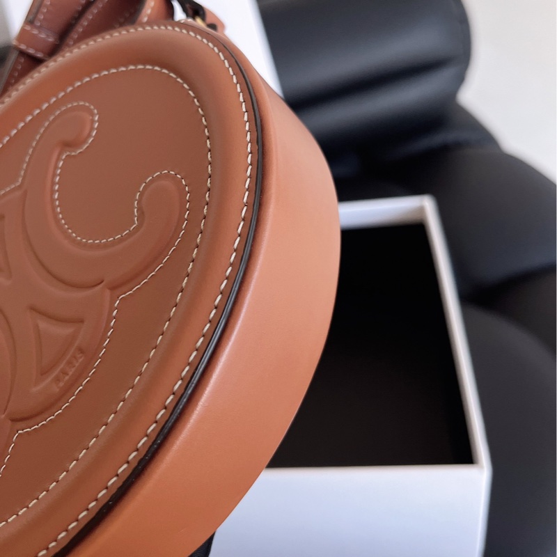 【近新閒置品】Celine 凱旋門月餅包 CUIR TRIOMPHE光滑牛皮美拉德單肩斜挎包-9