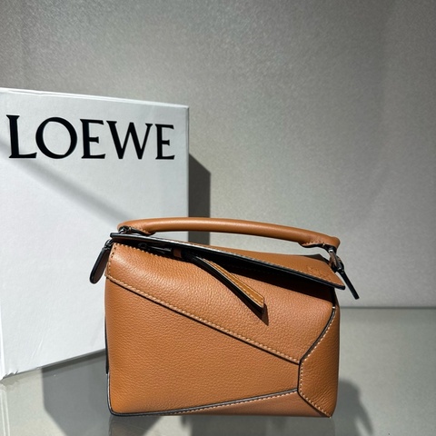 LOEWE罗意威 Puzzle 手提单肩斜挎包 迷你