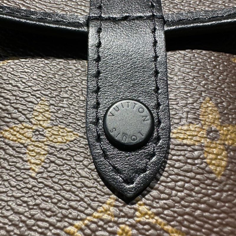 LOUIS VUITTON CHRISTOPHER 老花 单肩斜挎包-6