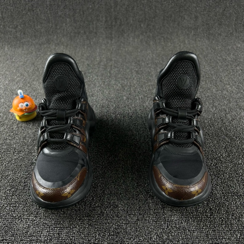 98新Louis Vuitton路易威登黑色老花老爹鞋 尺碼：35.5 碼-1