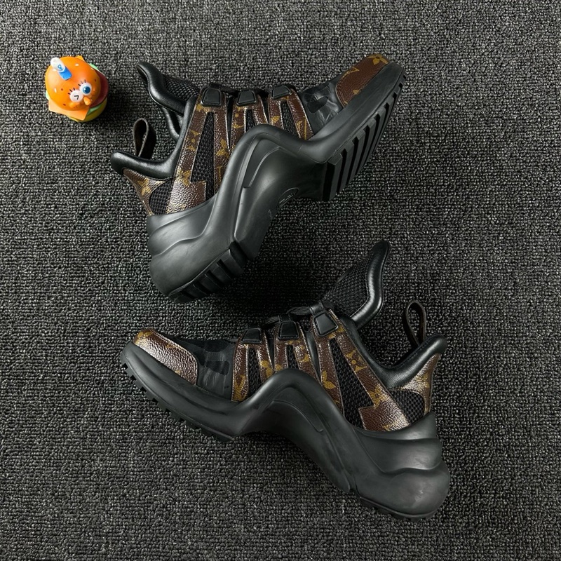 98新Louis Vuitton路易威登黑色老花老爹鞋 尺碼：35.5 碼-2