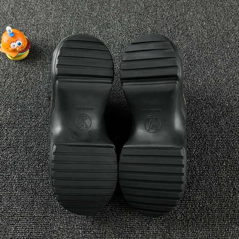 98新Louis Vuitton路易威登黑色老花老爹鞋 尺碼：35.5 碼-4