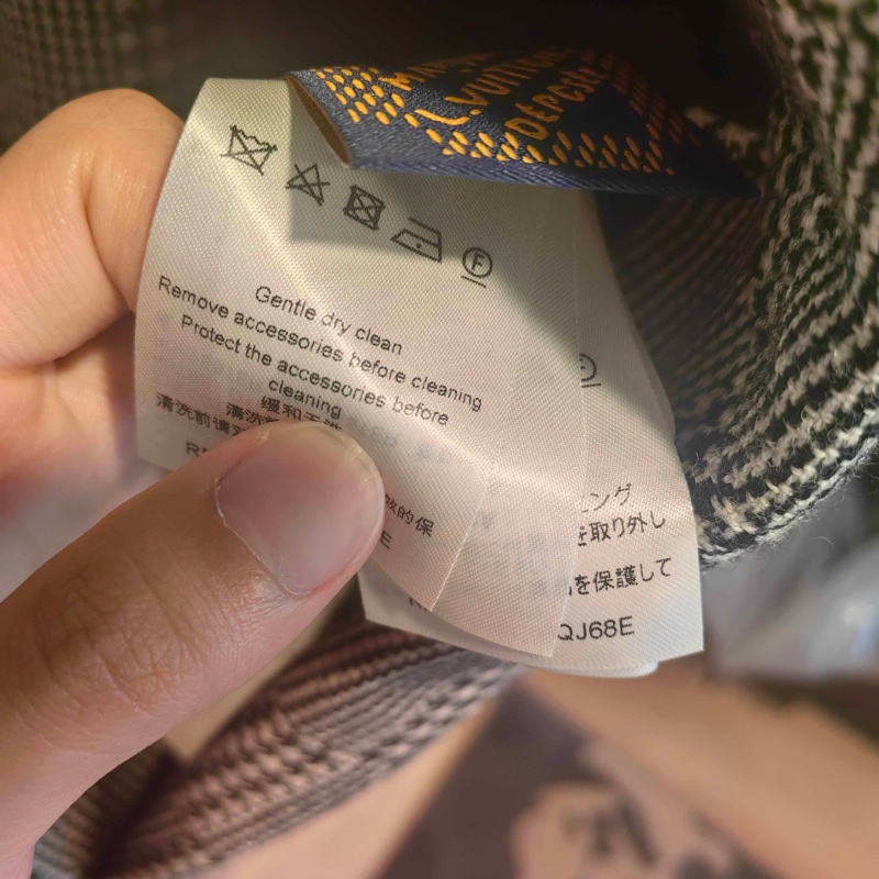 全新 Lv/路易威登 SS24 菲董聯名系列 棋盤格提花短款寬松長袖夾克外套 男款 灰色 54碼全新帶吊牌。-4