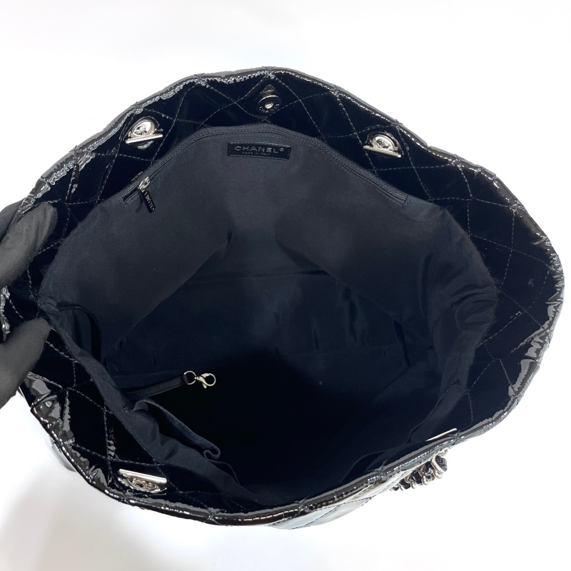 🕯️香奈兒個性女孩 Chanel 黑銀小牛漆皮大托特包A48898-8