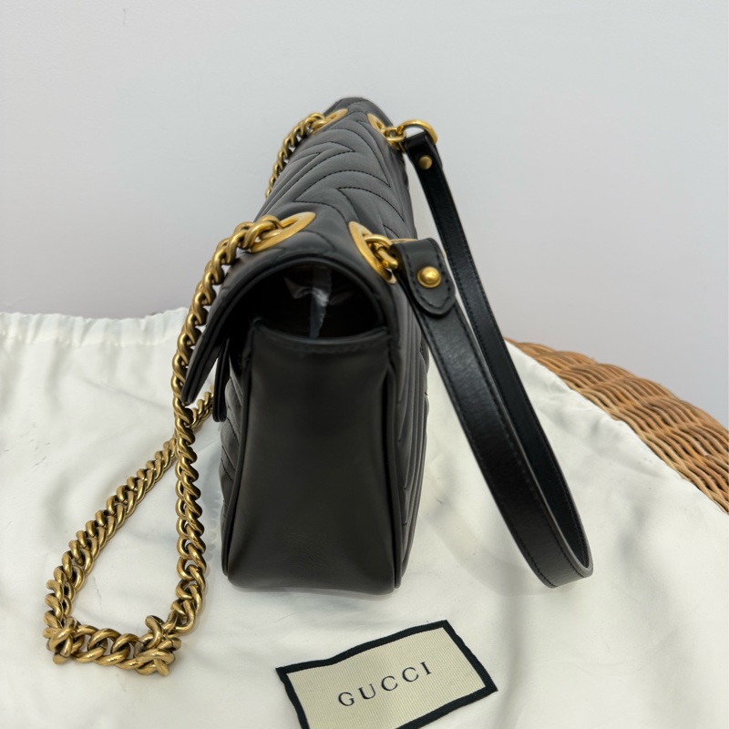 二手GUCCI 黑色GG Marmont 馬夢古銅金鍊雙G翻蓋2用包(小號26cm)443497-3