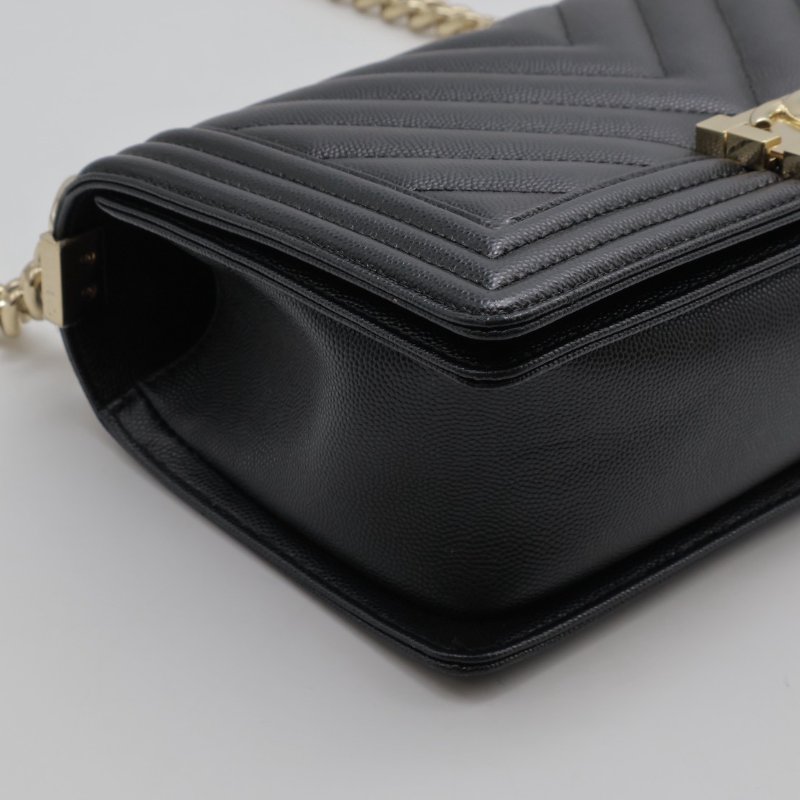 CHANEL Boy25 V紋粒面牛皮口蓋包 - 黑淡金25開-3