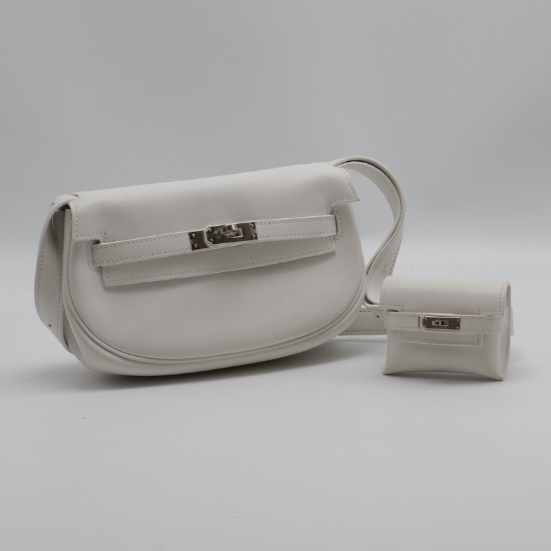 HERMES Kelly moove - 新白銀 W-0
