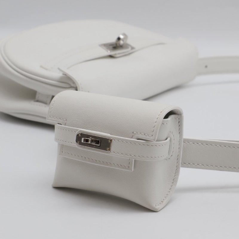 HERMES Kelly moove - 新白銀 W-11