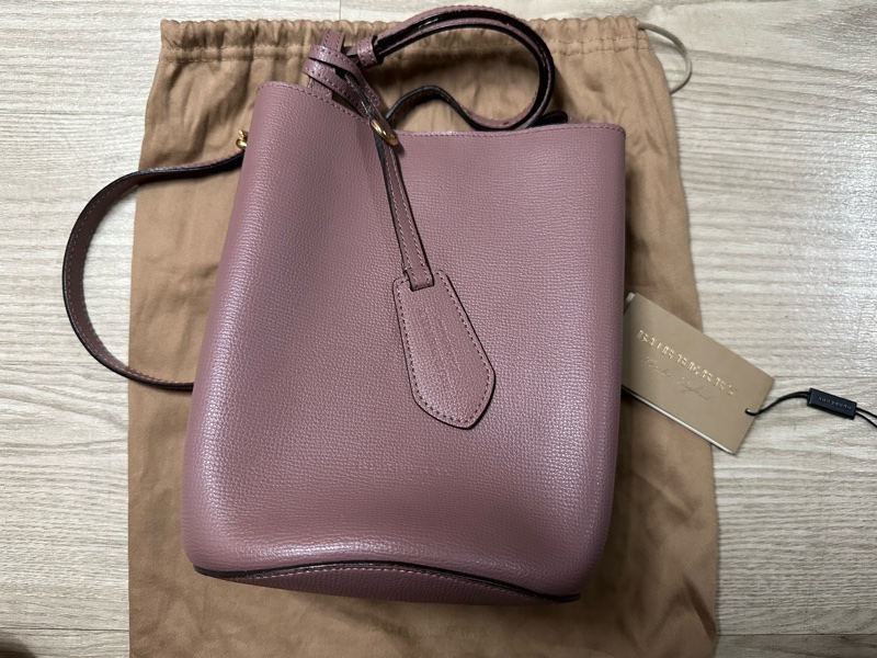Burberry-0