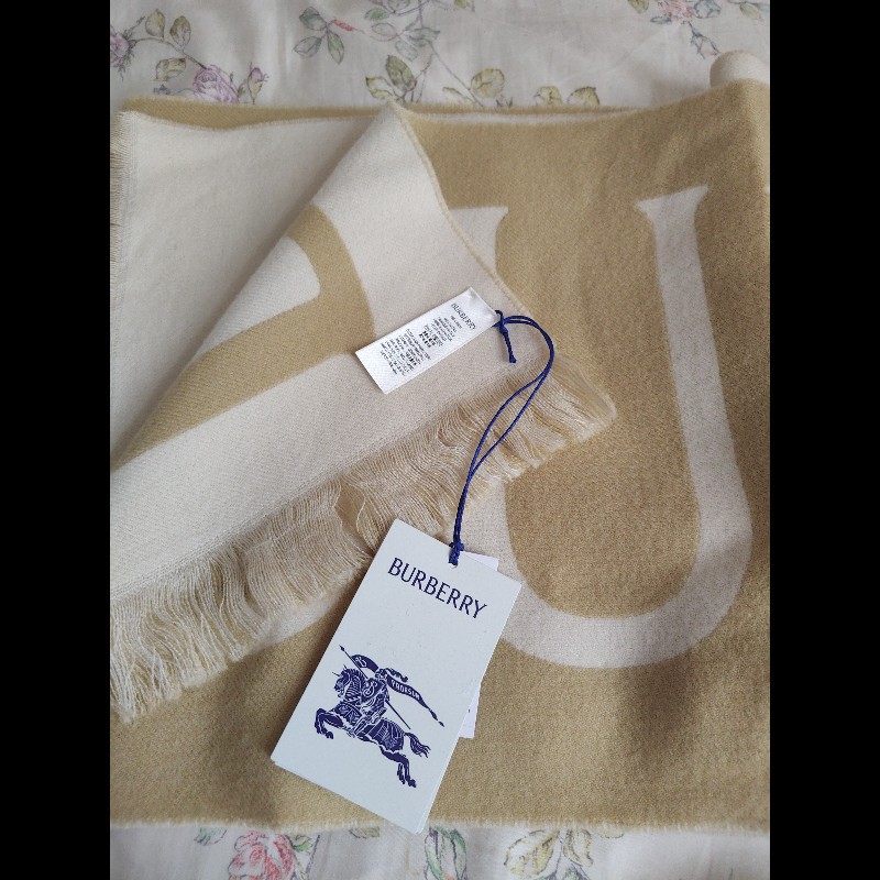 BURBERRY 羊毛圍巾-0