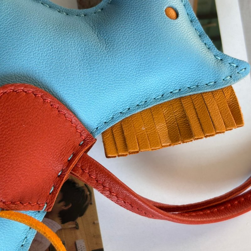 ::HERMES:: Rodeo小羊皮馬兒吊飾 (中/水藍X棕)-12