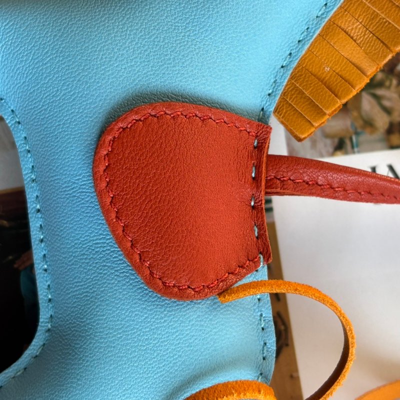 ::HERMES:: Rodeo小羊皮馬兒吊飾 (中/水藍X棕)-13