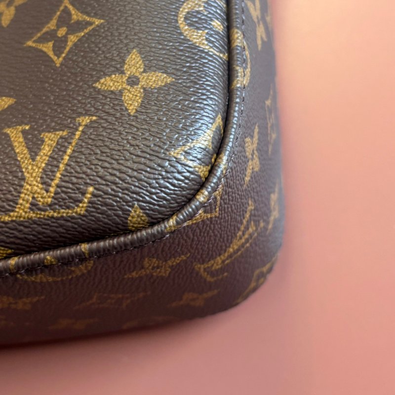 已售 ::LOUIS VUITTON:: LV M11952 Slouchy PM經典花紋單肩包 手提包 流浪包-6