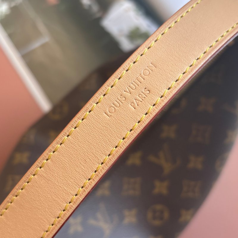 已售 ::LOUIS VUITTON:: LV M11952 Slouchy PM經典花紋單肩包 手提包 流浪包-11