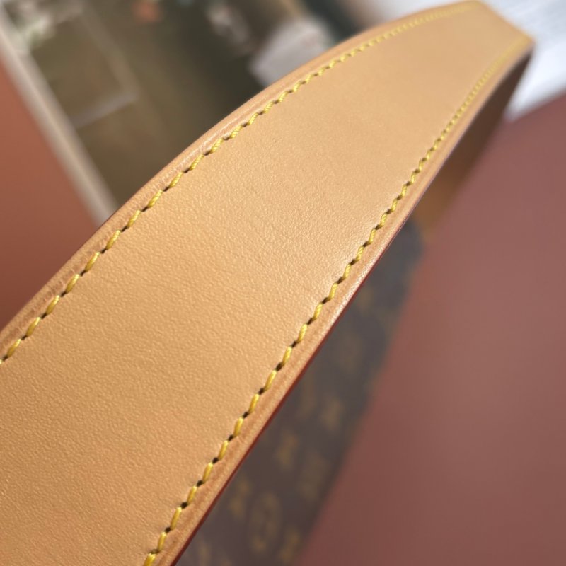 已售 ::LOUIS VUITTON:: LV M11952 Slouchy PM經典花紋單肩包 手提包 流浪包-12