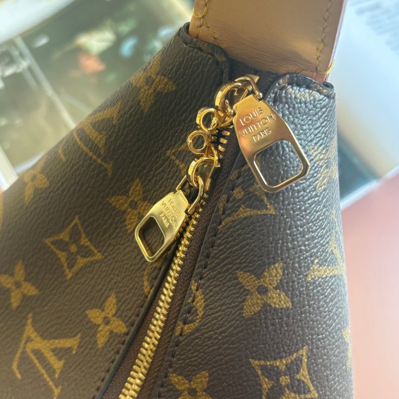 已售 ::LOUIS VUITTON:: LV M11952 Slouchy PM經典花紋單肩包 手提包 流浪包-20
