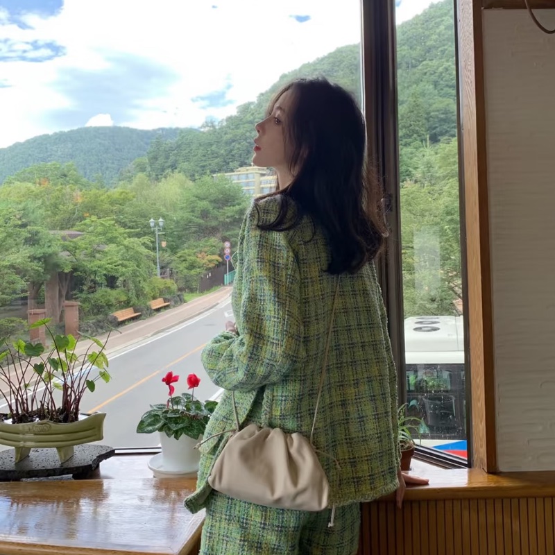 💗香緹國際精品💗 692 ☁️BV雲朵包☁️ 小牛皮 淺卡其色-1