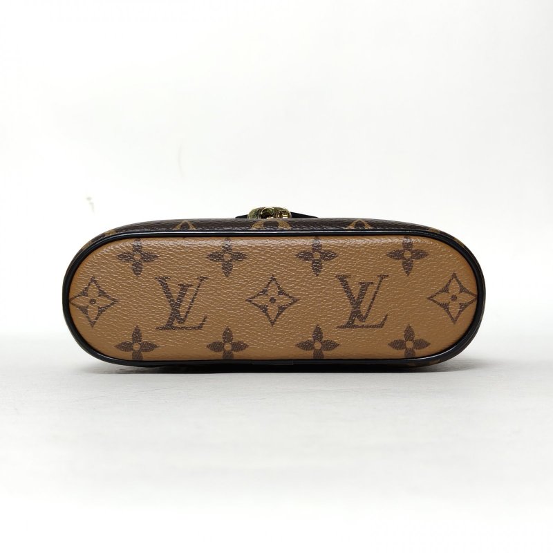 LOUIS VUITTON Vanity化妝包ChainPouch老花PVC金扣晶片肩背包-4