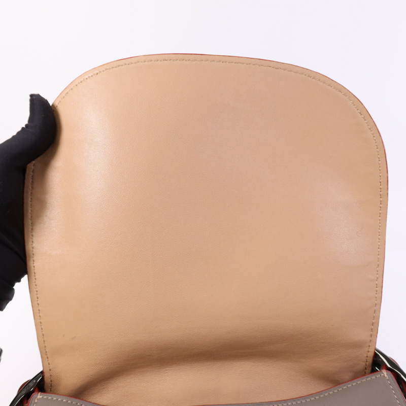 COACH 牛皮皮革Shoulder Bag銀扣肩背袋-12