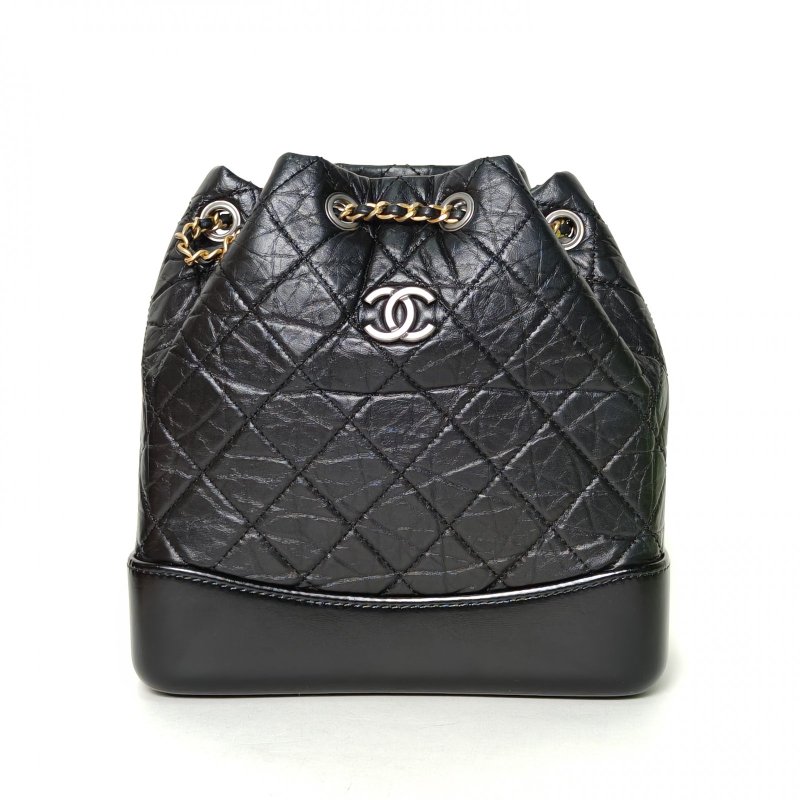 CHANEL GABRIELLE流浪雙肩包小號22.5黑色牛皮晶片開金銀扣菱格紋肩背包-0