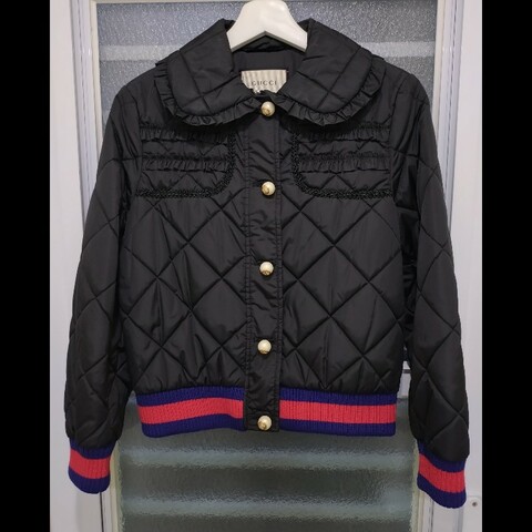 Gucci 黑色菱格珠珠釦外套