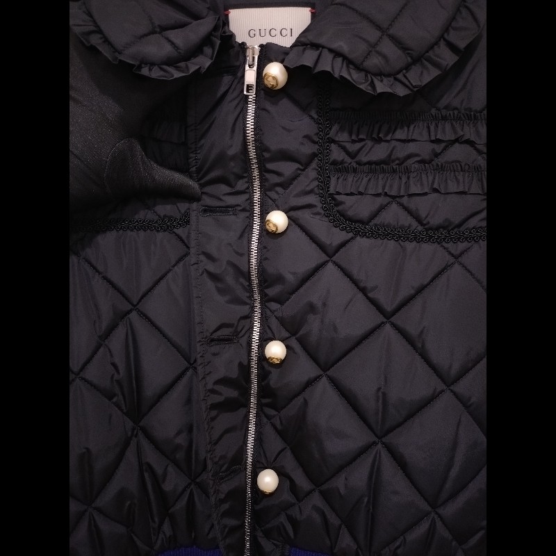 Gucci 黑色菱格珠珠釦外套-5