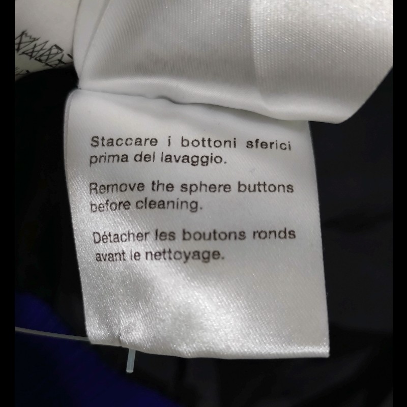 Gucci 黑色菱格珠珠釦外套-17