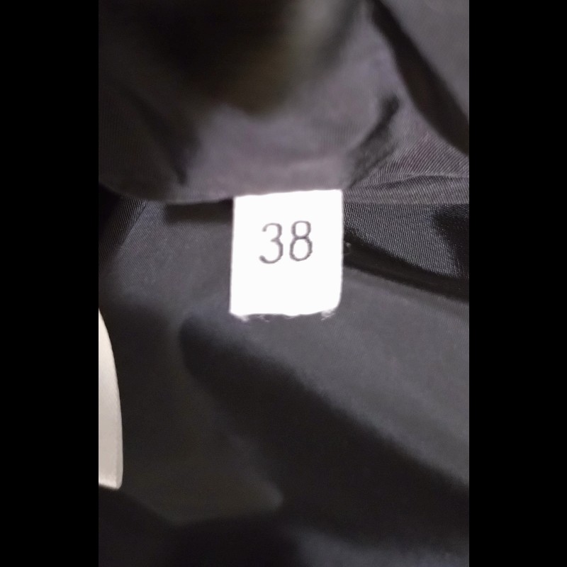 Gucci 黑色菱格珠珠釦外套-19