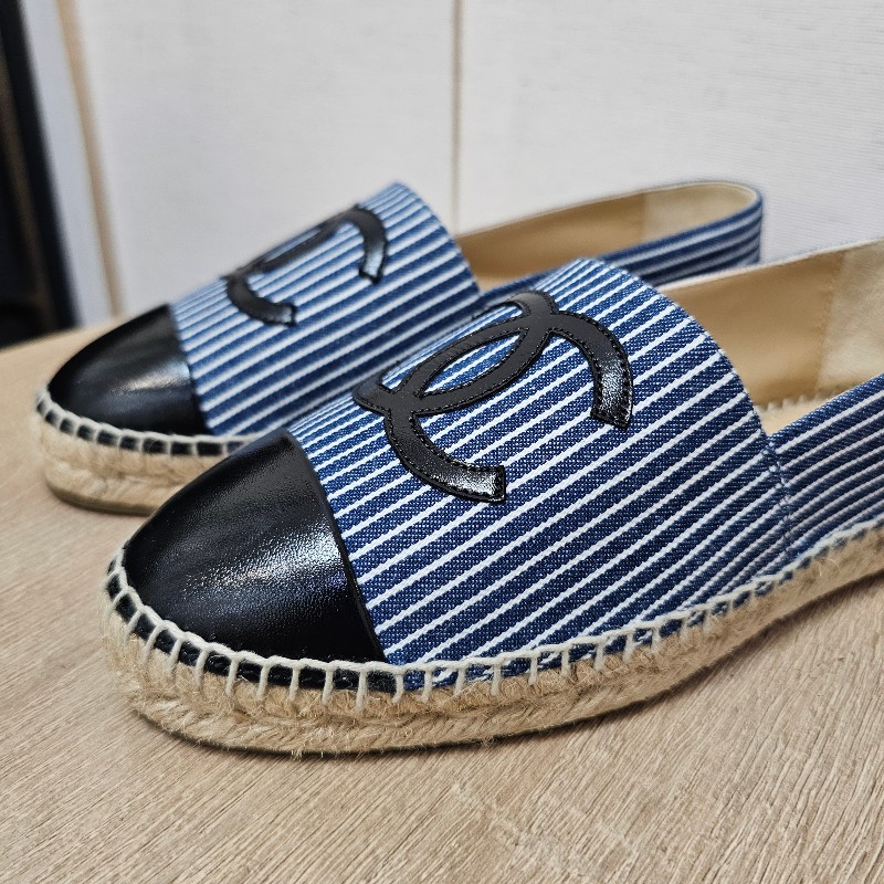 [福利出清☺️] Chanel 白藍線條帆布鉛筆鞋-1