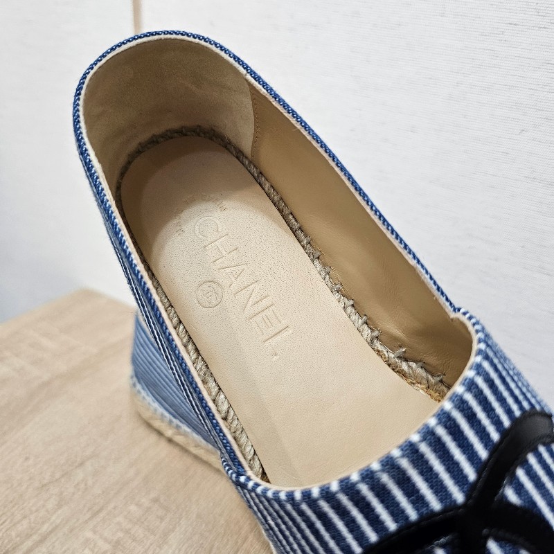 [福利出清☺️] Chanel 白藍線條帆布鉛筆鞋-12