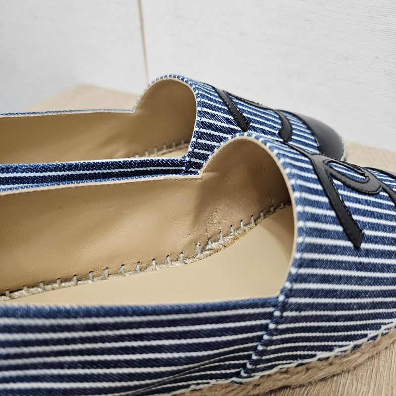 [福利出清☺️] Chanel 白藍線條帆布鉛筆鞋-16