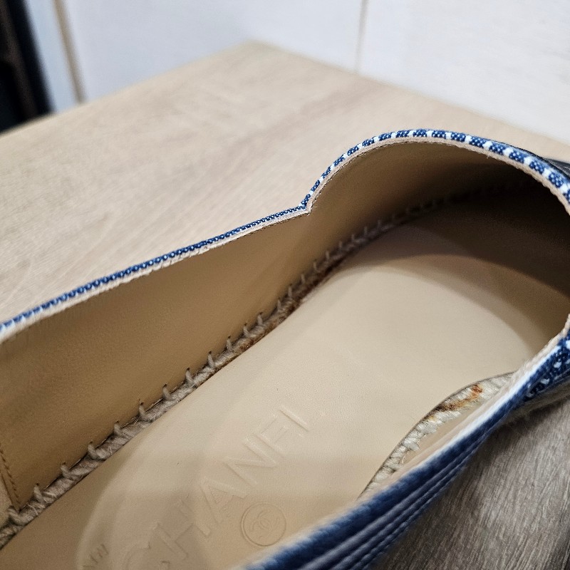 [福利出清☺️] Chanel 白藍線條帆布鉛筆鞋-22