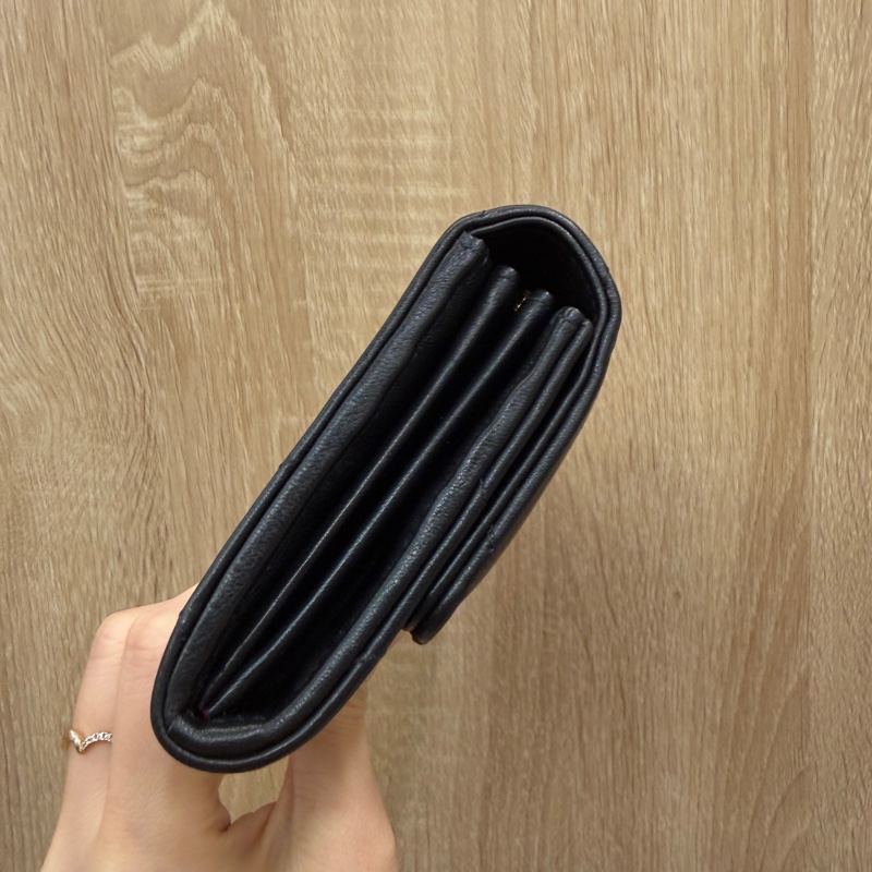 Chanel 黑羊皮霧金釦19下蓋中夾AP2700-3