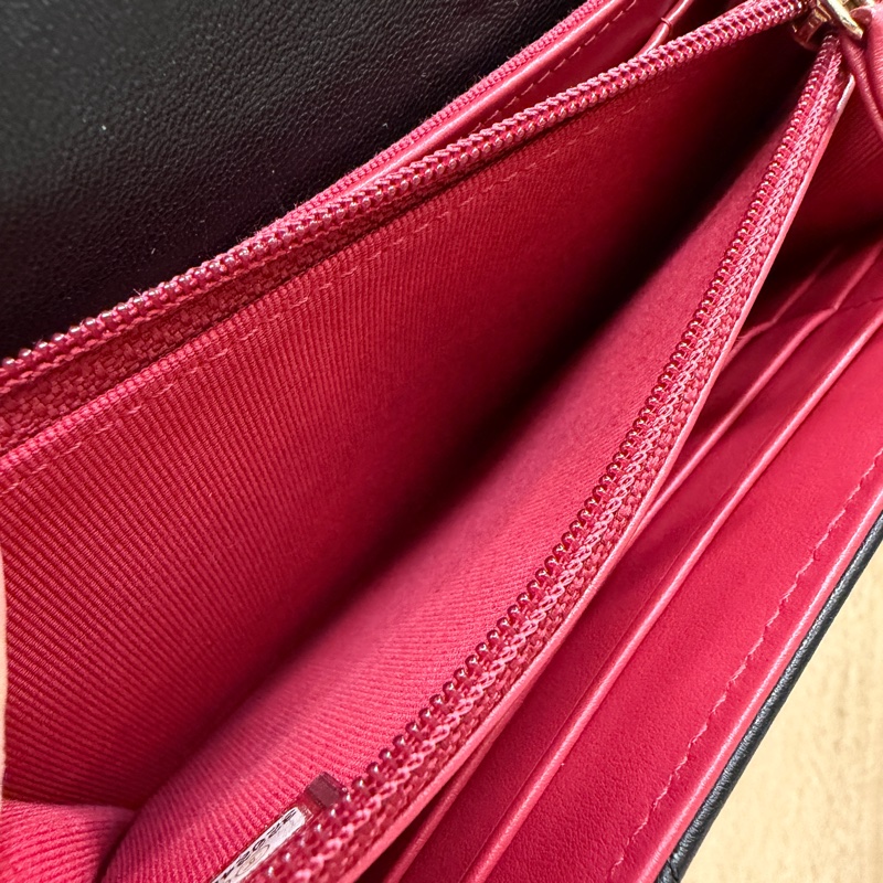 Chanel 黑羊皮霧金釦19下蓋中夾AP2700-16