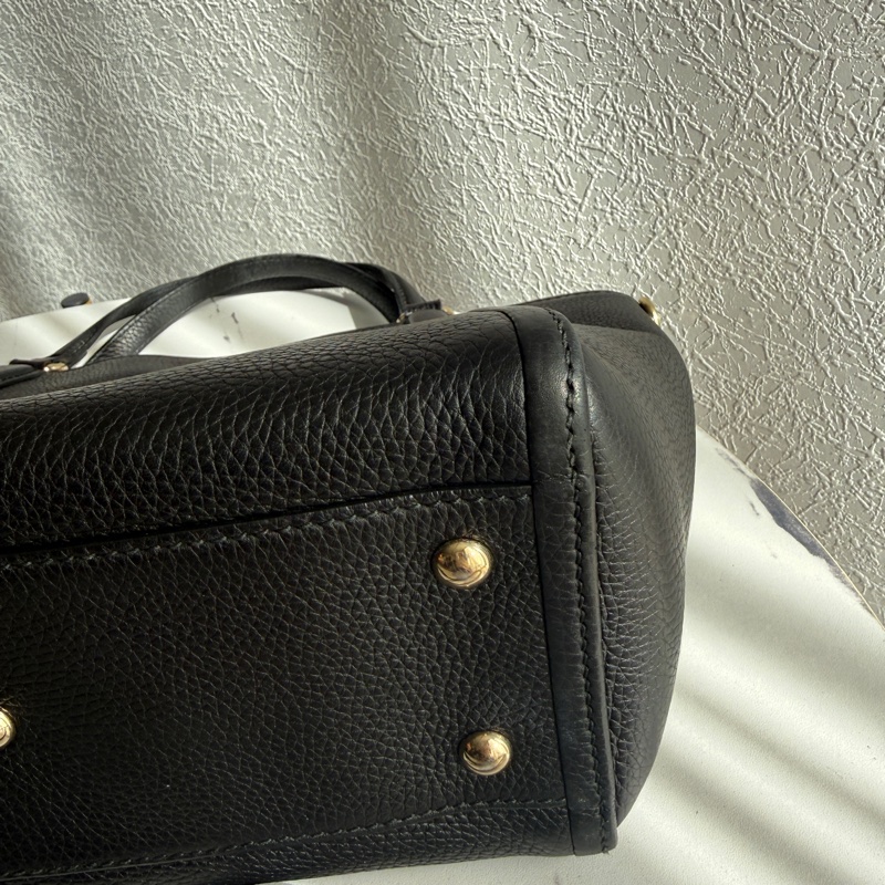 Gucci 流蘇兩用包 很方便 有拉鏈 年底優惠💕💕💕💕-18