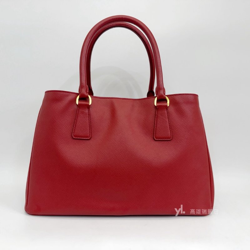 ❣Prada 紅防刮皮質金釦手提麗仕包-1