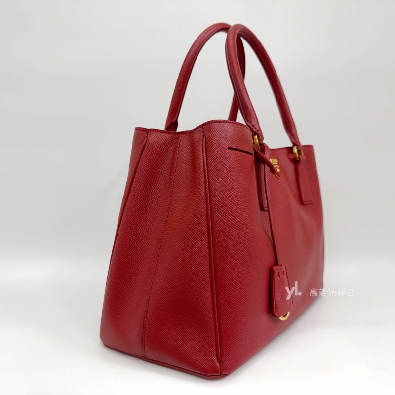❣Prada 紅防刮皮質金釦手提麗仕包-2