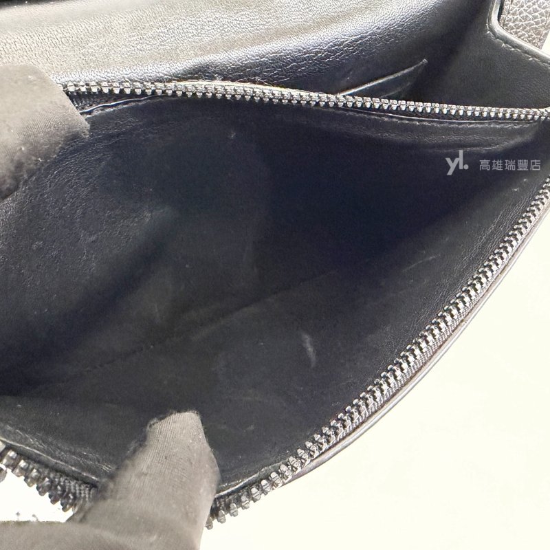 ❣Balenciaga 黑牛皮金釦下蓋8卡輪胎斜背包-11