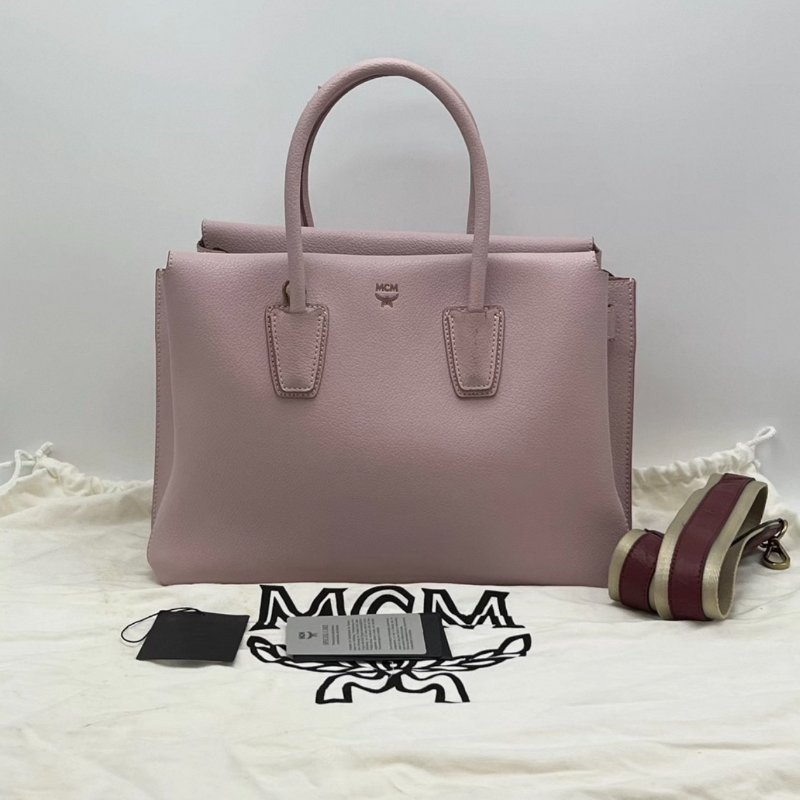 MCM櫻花粉荔枝牛皮手提肩背斜背包32*22*13 98新配件塵袋-1