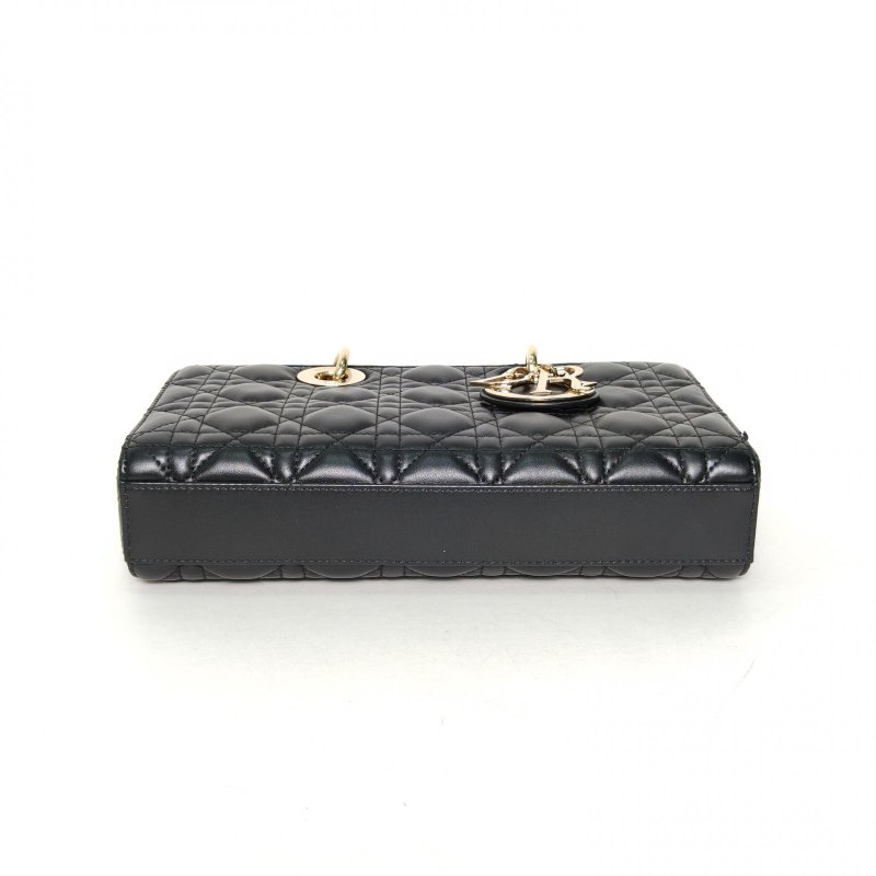 DIOR LadyD-Joy橫版戴妃包中號26黑色羊皮金扣2023肩背包-4