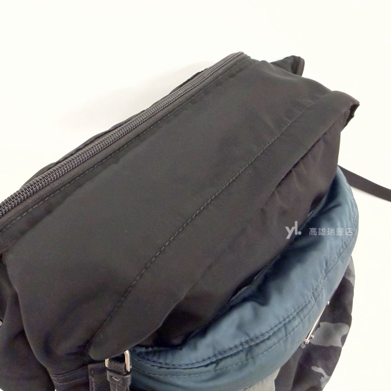 ❣Prada 黑拚迷彩尼龍銀釦三層胸口腰包-7