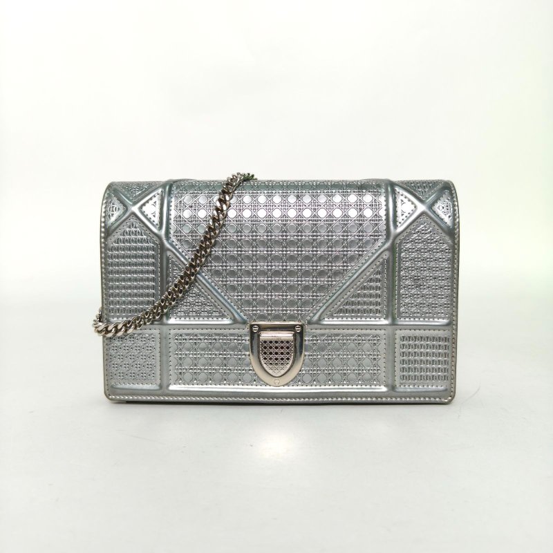 DIOR Diorama盾牌包WOC銀色漆皮2017肩背包-0